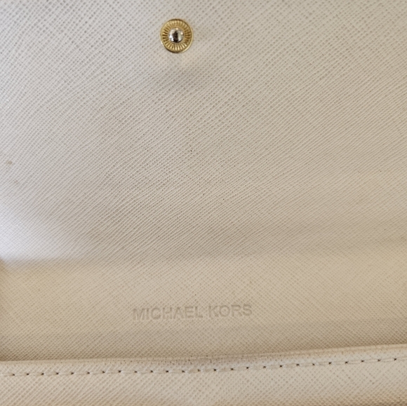 MichaelKors wallet: Used: Cream - Picture 6 of 12